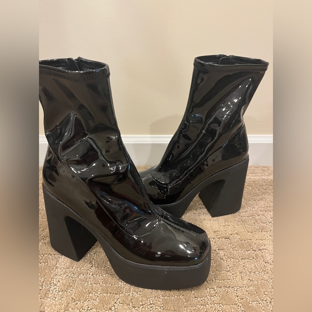 Katy Perry Black Platform Boots Size Women’s 8